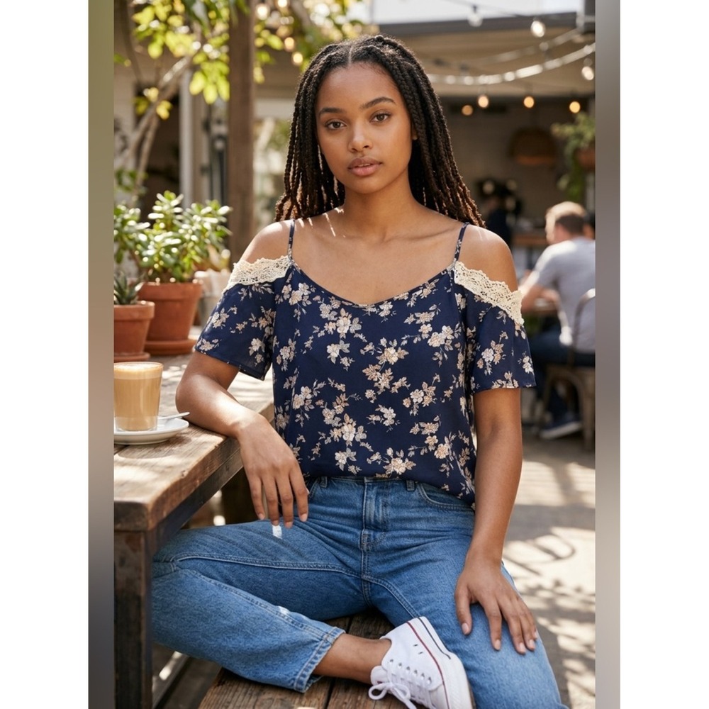 Kaileigh Ludo Cold Shoulder Top Navy Blue Floral Lace Trim Blouse Large
